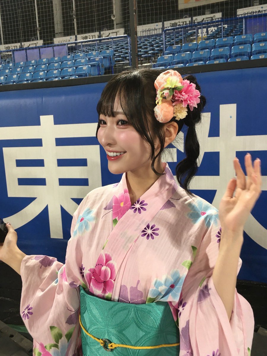 yamada_momoka__'s tweet photo. 一緒に花火見れてしあわせ https://t.co/xlEfzy3oky