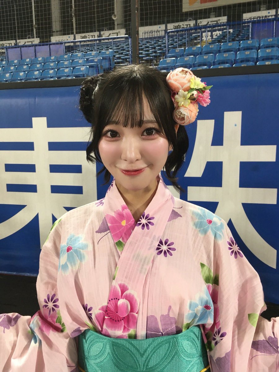 yamada_momoka__'s tweet photo. 一緒に花火見れてしあわせ https://t.co/xlEfzy3oky