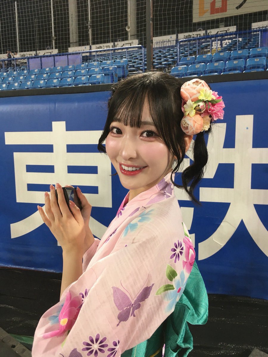 yamada_momoka__'s tweet photo. 一緒に花火見れてしあわせ https://t.co/xlEfzy3oky