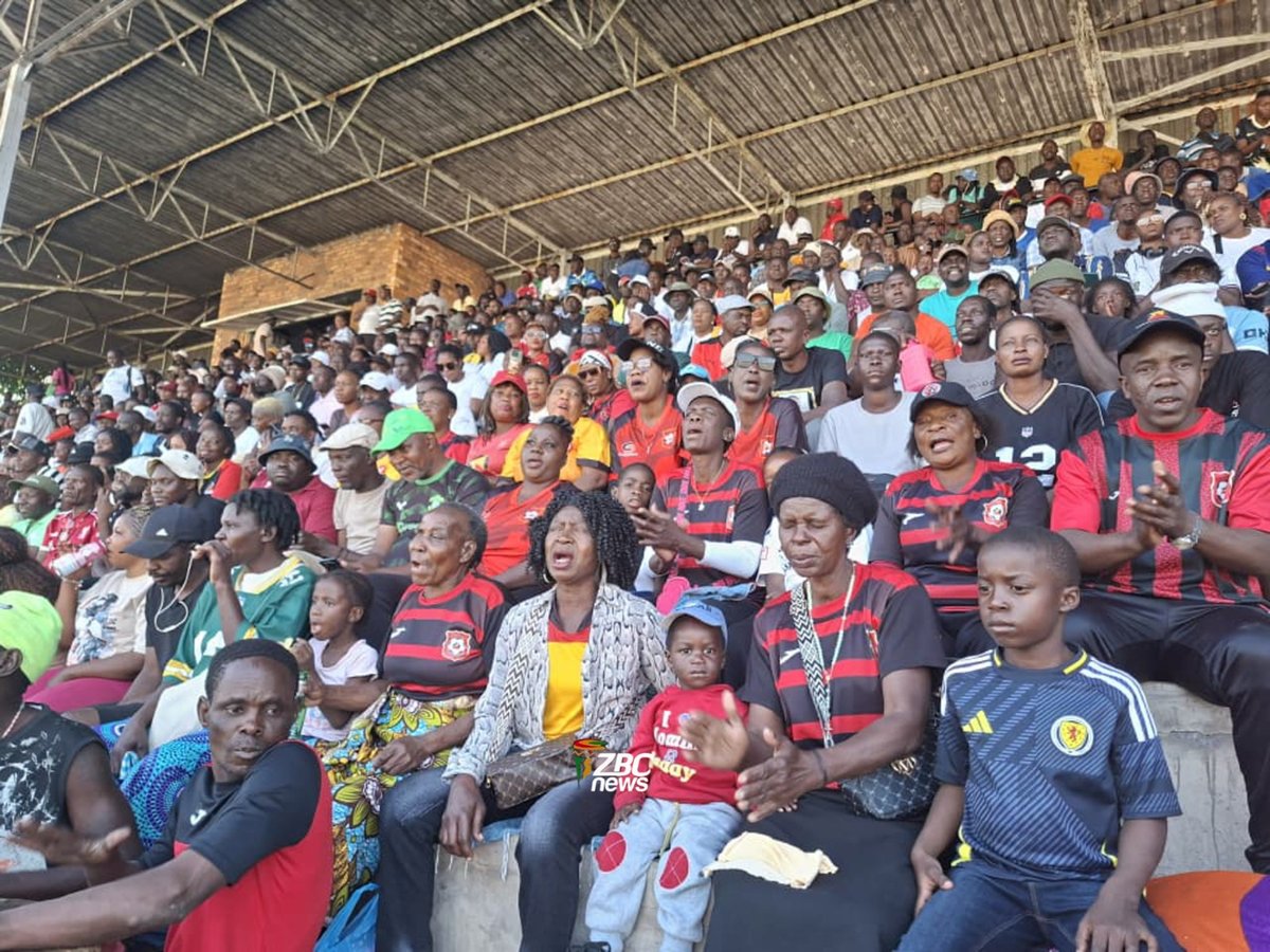 ZBCNewsonline's tweet photo. FULL-TIME: HWANGE FC 1-0 DYNAMOS 

Hwange FC have progressed to the next round of the Munhumutapa Challenge Cup after defeating giants Dynamos 1-0 in their Round of 32 clash at Colliery Stadium.

#MunhumutapaChallengeCup #HwangeFC #DynamosFC #ZBCNews https://t.co/r6MzqeP9Bb