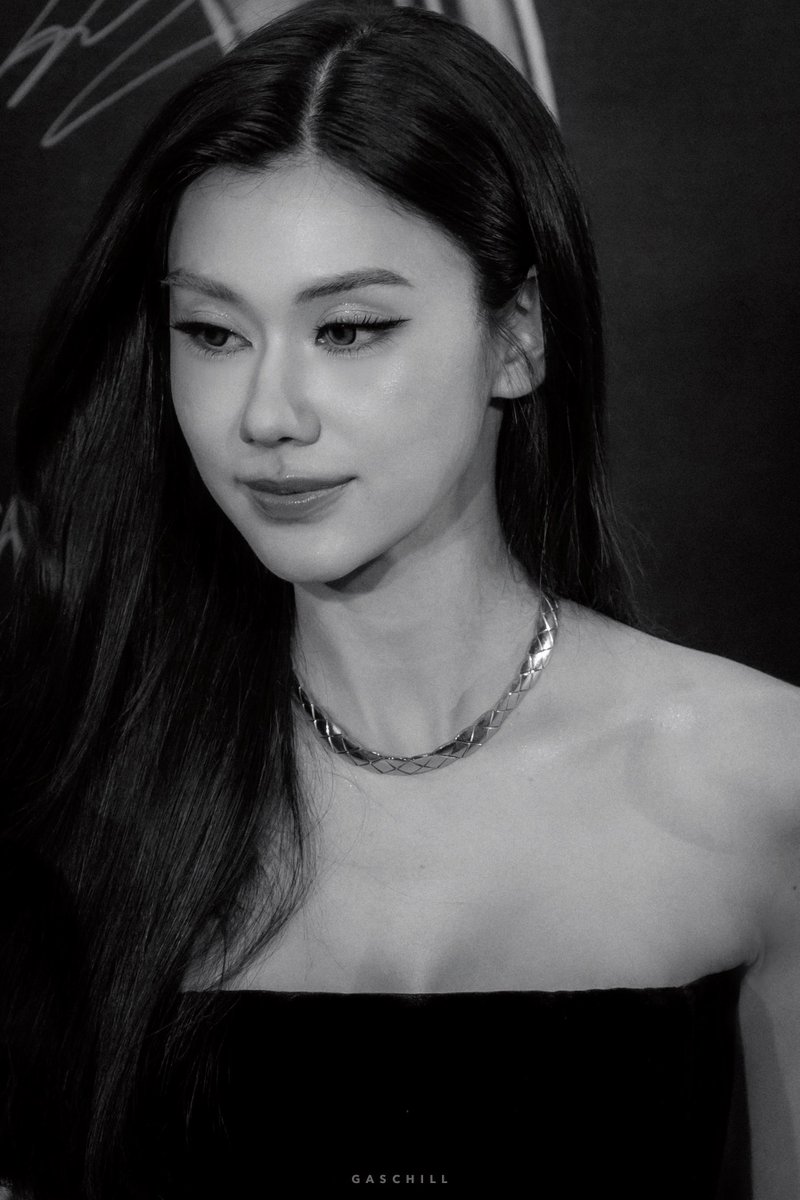 GasChill's tweet photo. สวยแบบพระเจ้าปั้นมาก สวยแบบเหมือนไม่มีอยู่จริง 🫠

LENA AT WEIBO GALA 2026
#WeiboGala2026xLenaLalina
#LalinaLena #ลีน่าลลินา https://t.co/vY53K1His2