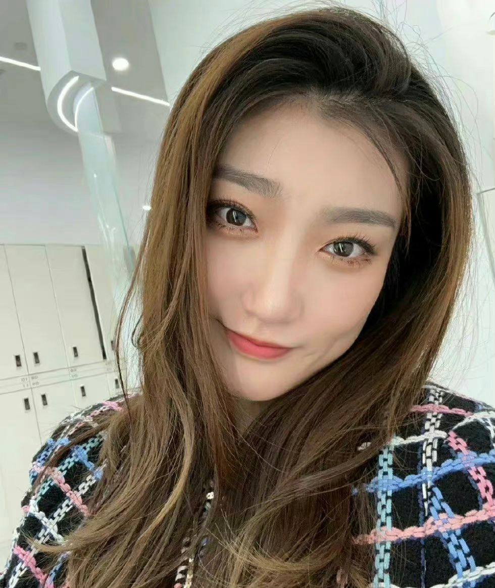 saadmonster1's tweet photo. 女篮李梦完整的↓#李梦 #女篮李梦
https://t.co/EdrwqWPkIa https://t.co/yMumV87aiu