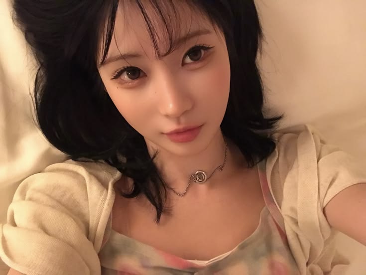 BITESYasa's tweet photo. haiiiing, asa baru bangun lagi. :[ karena aku solo player di sini, tolong setir aku! lebih baik stay atau boleh infokan danusannya..? :c https://t.co/Qx3ezf65Ap