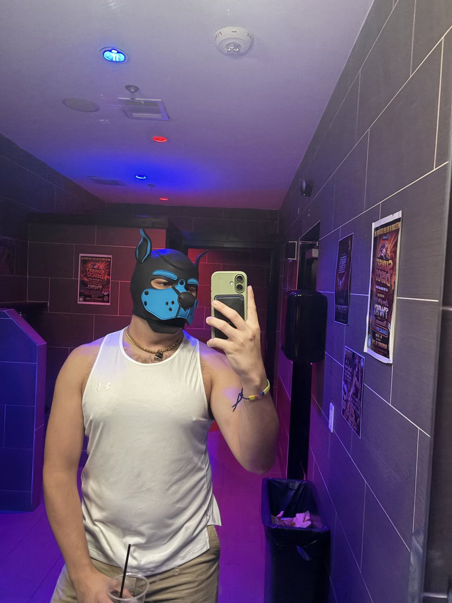 PupAceX's tweet photo. Love my new hood 🥰 thank you so much, @dustinxgold - te amo mucho! https://t.co/Gogjmc1eCV