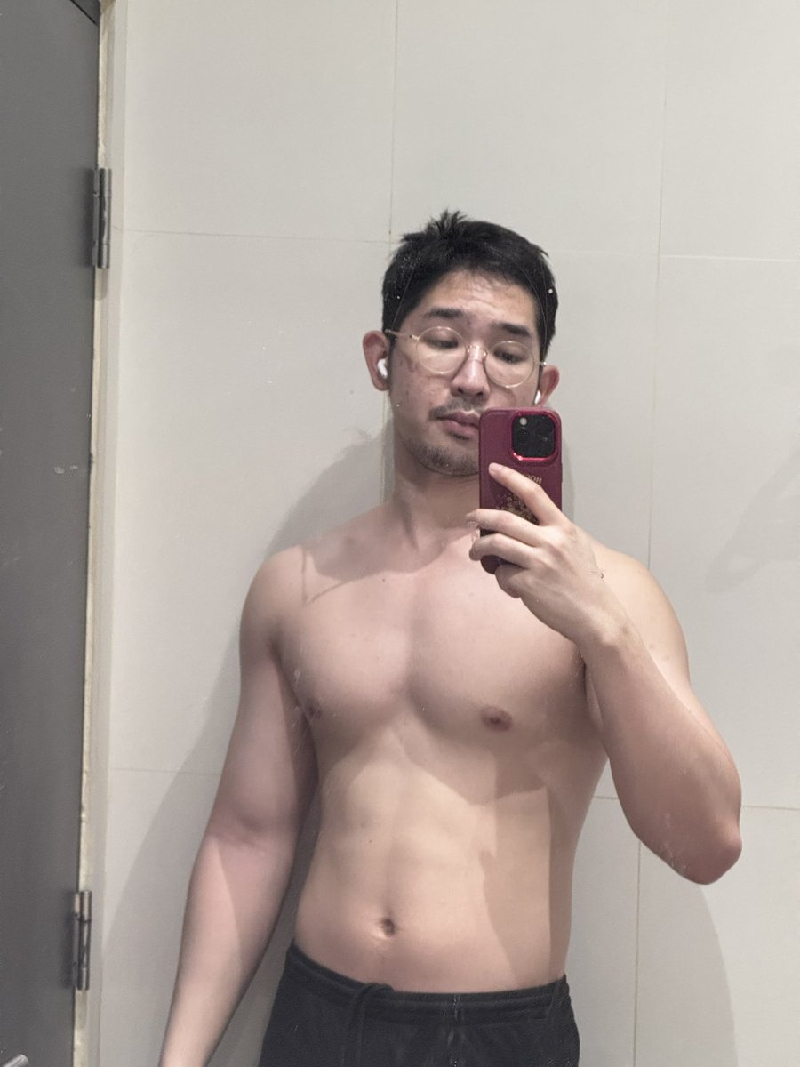 LincoinZz's tweet photo. ฉันรักการออกกำลังกาย เพราะมันทำให้ฉันหาย ง. https://t.co/ALYi2RQG9P