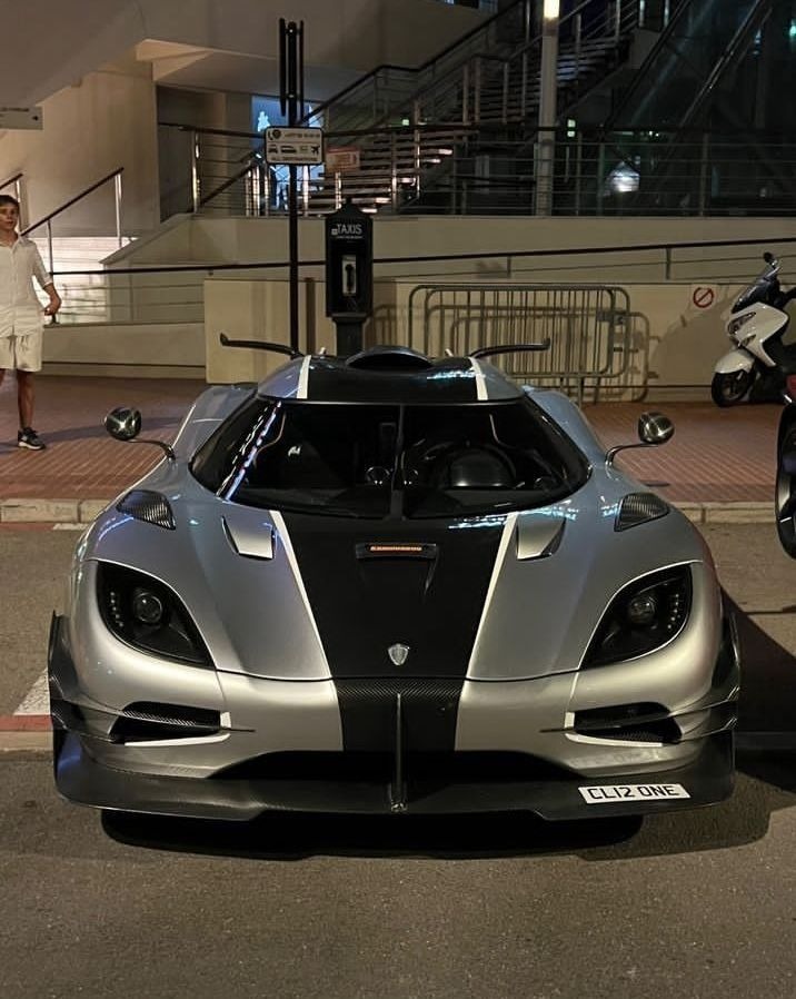 AlexanderRxwt's tweet photo. Supercar magnifique brille très fort chaque jour https://t.co/IJmribjxDj