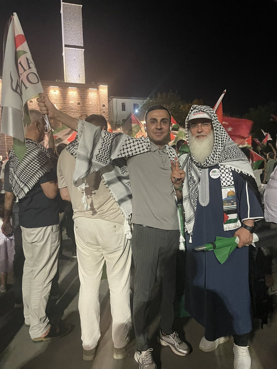 maznun_tufan's tweet photo. 🇵🇸 @gencdevagm Olarak Diyarbakır’da Filistin’in Yanındayız!

Zulme, İşgale ve Masumların Katledilmesine Sessiz Kalmayacağız. Diyarbakır’dan Yükselen Sesimiz Filistin’in Özgürlüğü İçin!

Nehirden Denize Özgür Filistin! 🇵🇸
Kahrolsun İsrail!

#Filistin #ÖzgürFilistin #Diyarbakır https://t.co/GK1YAzzQKE