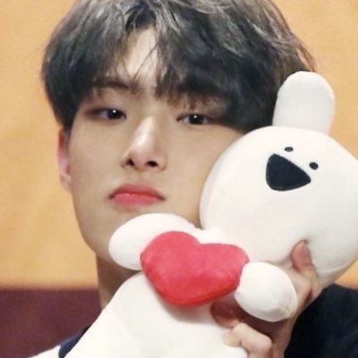 jaeeight0403's tweet photo. 민기애기야생일축하해❤️ https://t.co/TFvkK1R50q