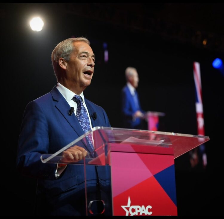 LondonEconomic's tweet photo. Nigel Farage ‘unaware Parliamentary investigation would restart’ after by-election – report

https://t.co/KoB2QCDVJP https://t.co/BdpjzCOSJW