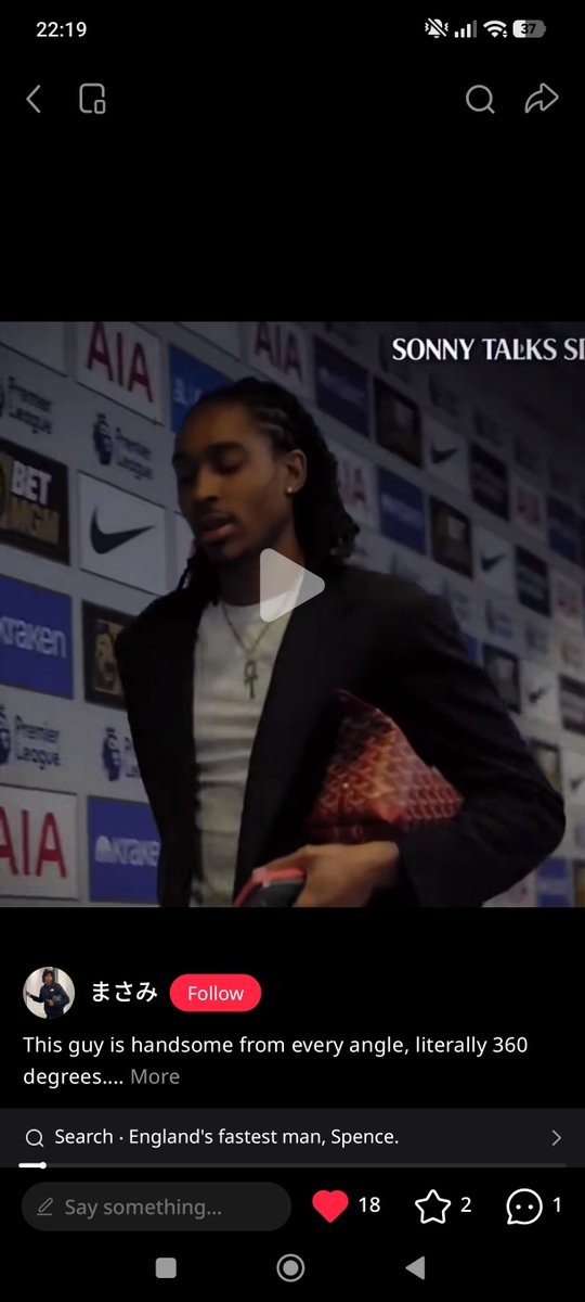 bnuuybuilding's tweet photo. spence and olise have the same fish scale sashimi mini bag thing i am spreading the rumors https://t.co/9M8Q8XPYUa