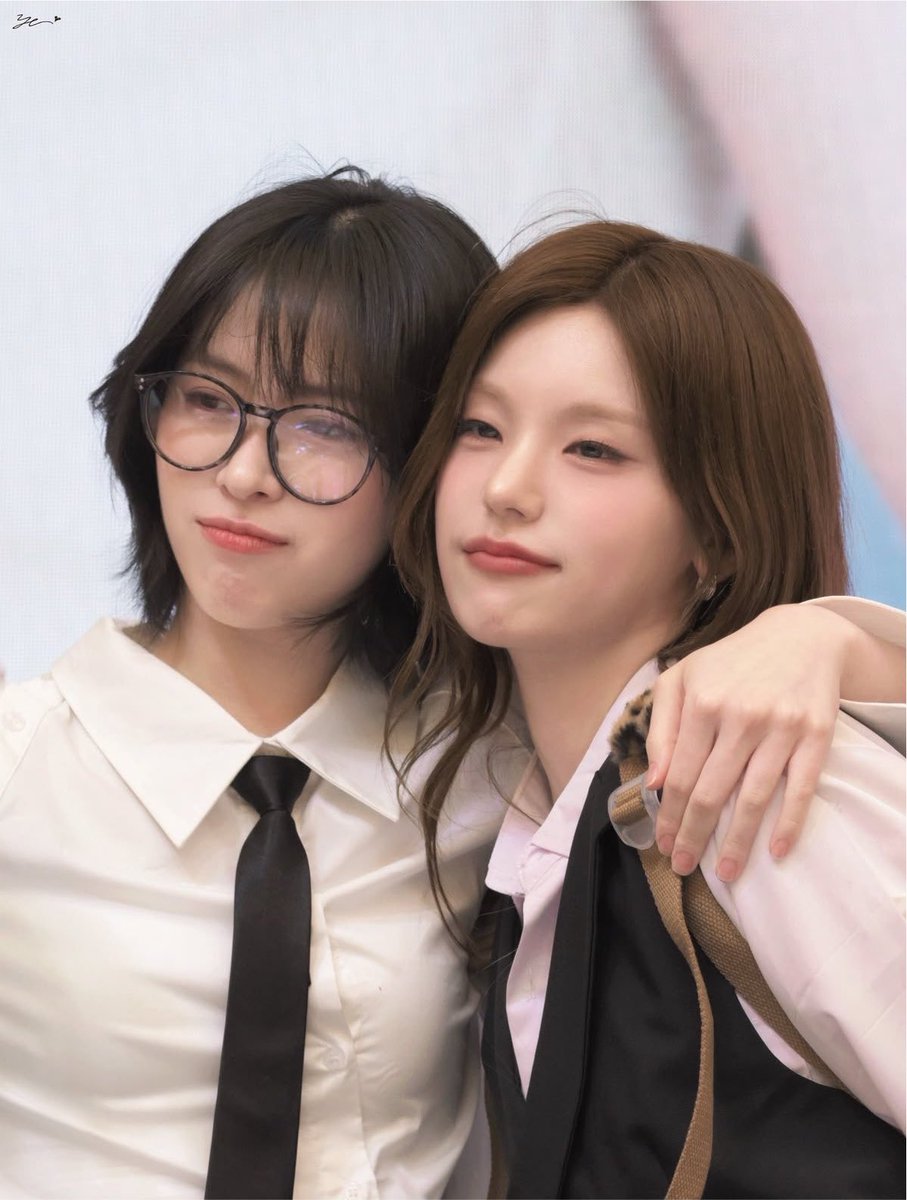 hyjsrj5's tweet photo. tricky, freaky, bad… and pretty? 

— a ryeji spiderman au 🕸️🕷️🤟🏻 —

🔗: https://t.co/RPCuyS2yE7 https://t.co/44QHFWs8Xh