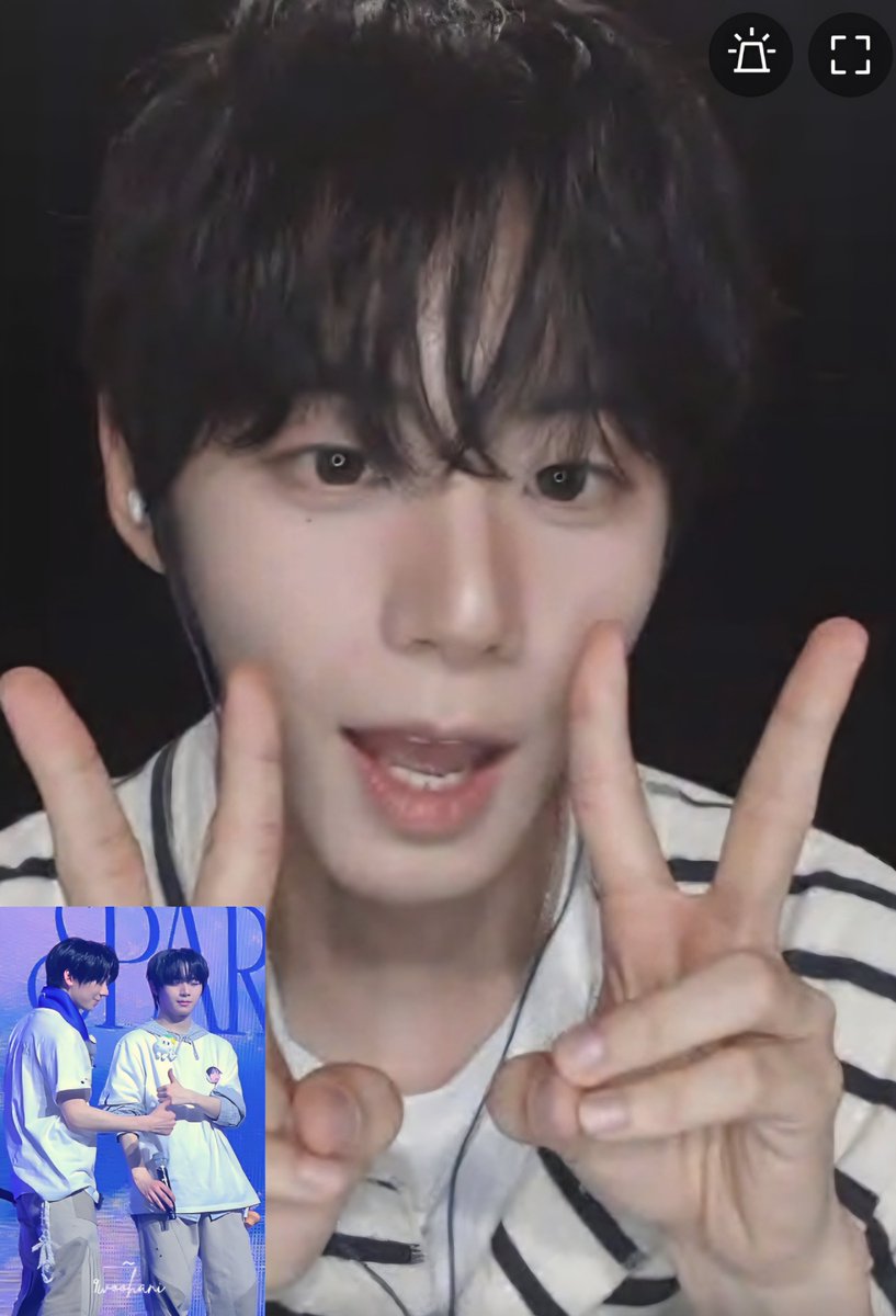 9woohani's tweet photo. 260807 위드뮤 영통 

어제 처음으로 세상에서 제일 귀여운 강아지랑 대화함 🐶💬🥹

#서정우 #SEOJEONGWOO
#아홉 #AHOF https://t.co/3kyi5IdGo2