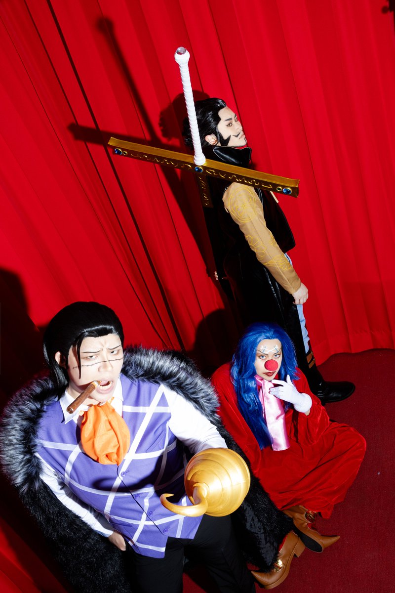 arture_cosplay's tweet photo. #バギー誕生祭2026
HAPPY BIRTHDAY BUGGY💙

had a wonderful shot w Cross Guild fellowsssssss

Crocodile_來
Dracule Mihawk_煬
Buggy_me
photo thx 凡子
#コスプレ #cosplay #ONEPIECE #ワンピース https://t.co/1NZ2jWNh6Q