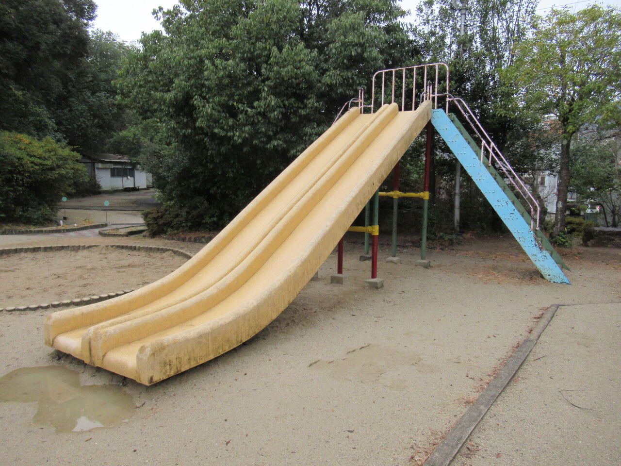 https://pbs.twimg.com/media/HPNbR23bgAALbC0.jpg