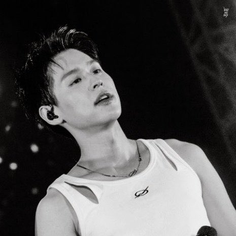 praertt's tweet photo. คือปกติไม่ค่อยเห็นกิ้นใส่เครื่องประดับบ่อย ๆ แต่พอใส่แล้วฮีหล่อขึ้นมากจริง ๆ นะ บางทีแค่แหวนวงเดียว สร้อย นาฬิกา รึต่างหู แค่นั้นก็หล่อขึ้นมากจริง ๆ อะ ㅠㅠㅠㅠ https://t.co/wm6ZX2wrxy