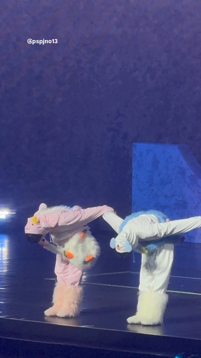 Pspjno13's tweet photo. 🐰🐶 #NCTJNJM_FANMEETING_TOUR_BANGKOK https://t.co/Cnuzs2X9NP