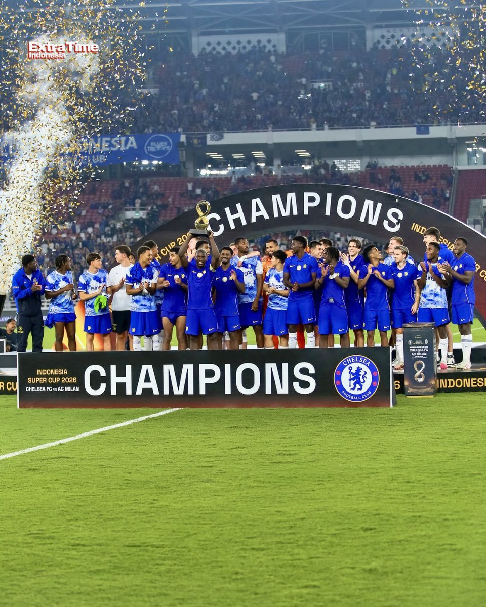 idextratime's tweet photo. ✅️ RESMI: Chelsea jadi tim pertama dalam sejarah sepak bola yang berhasil mengawinkan trofi BNI Cup dan Indonesia Super Cup. 🇮🇩🏆🏆 https://t.co/8SUhoCiSHP