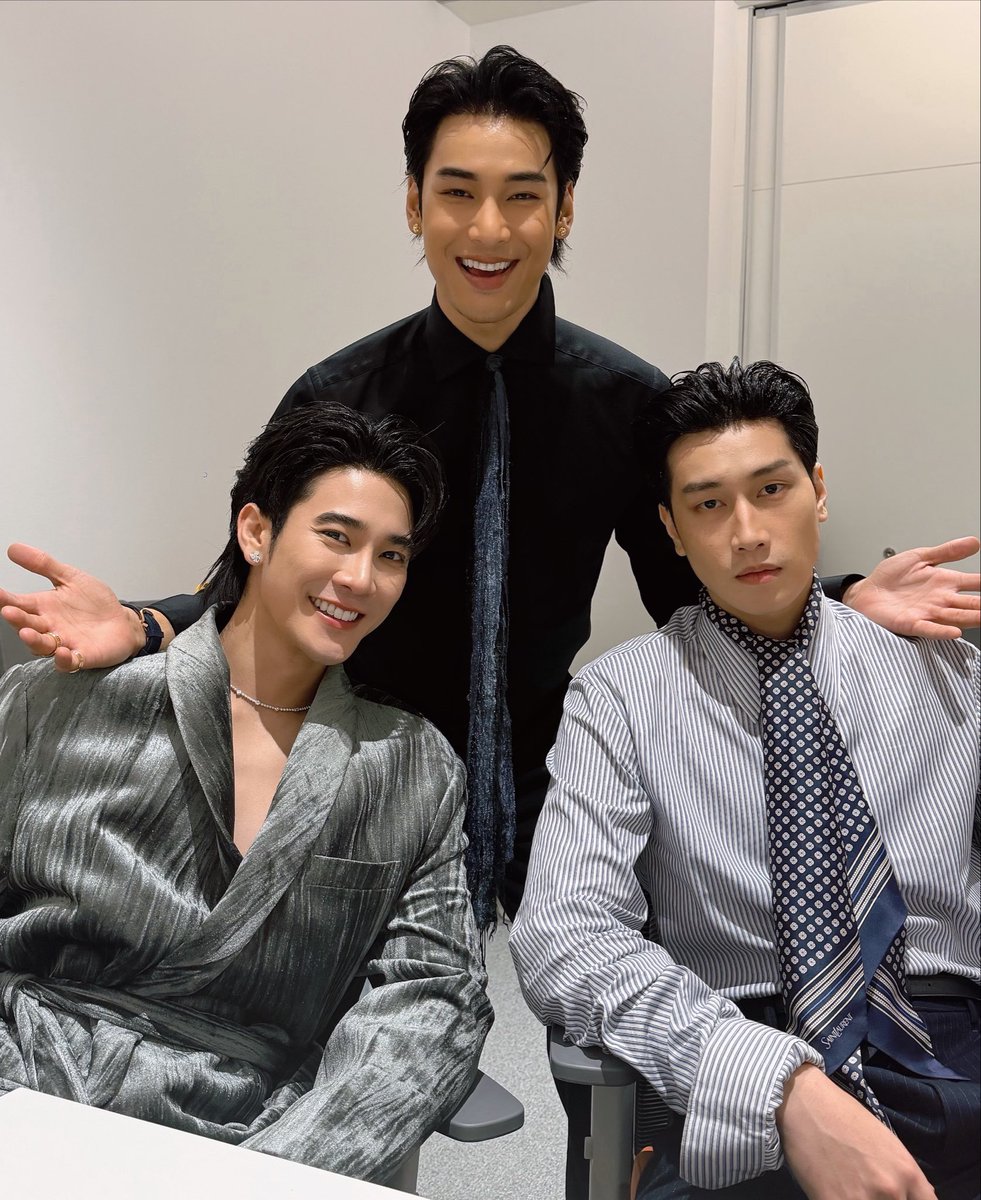 mynongeuro's tweet photo. แก๊งสามเหมียวของป้า 🎀; — ;🎀 https://t.co/nhtsOHzE5C