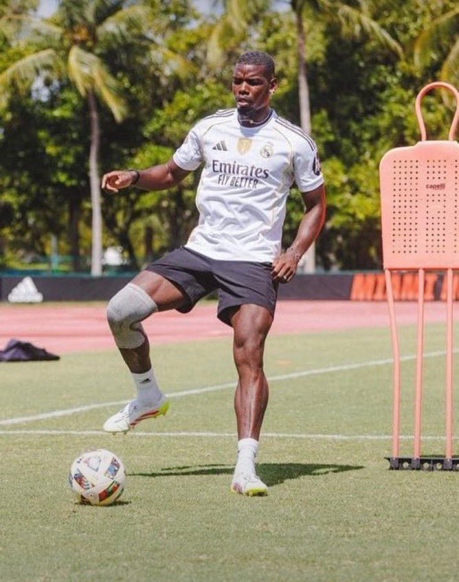 EriccaHock4h5p's tweet photo. Paul Pogba in a Real Madrid jersey. 🔙🤍 https://t.co/IjxkmSSC22