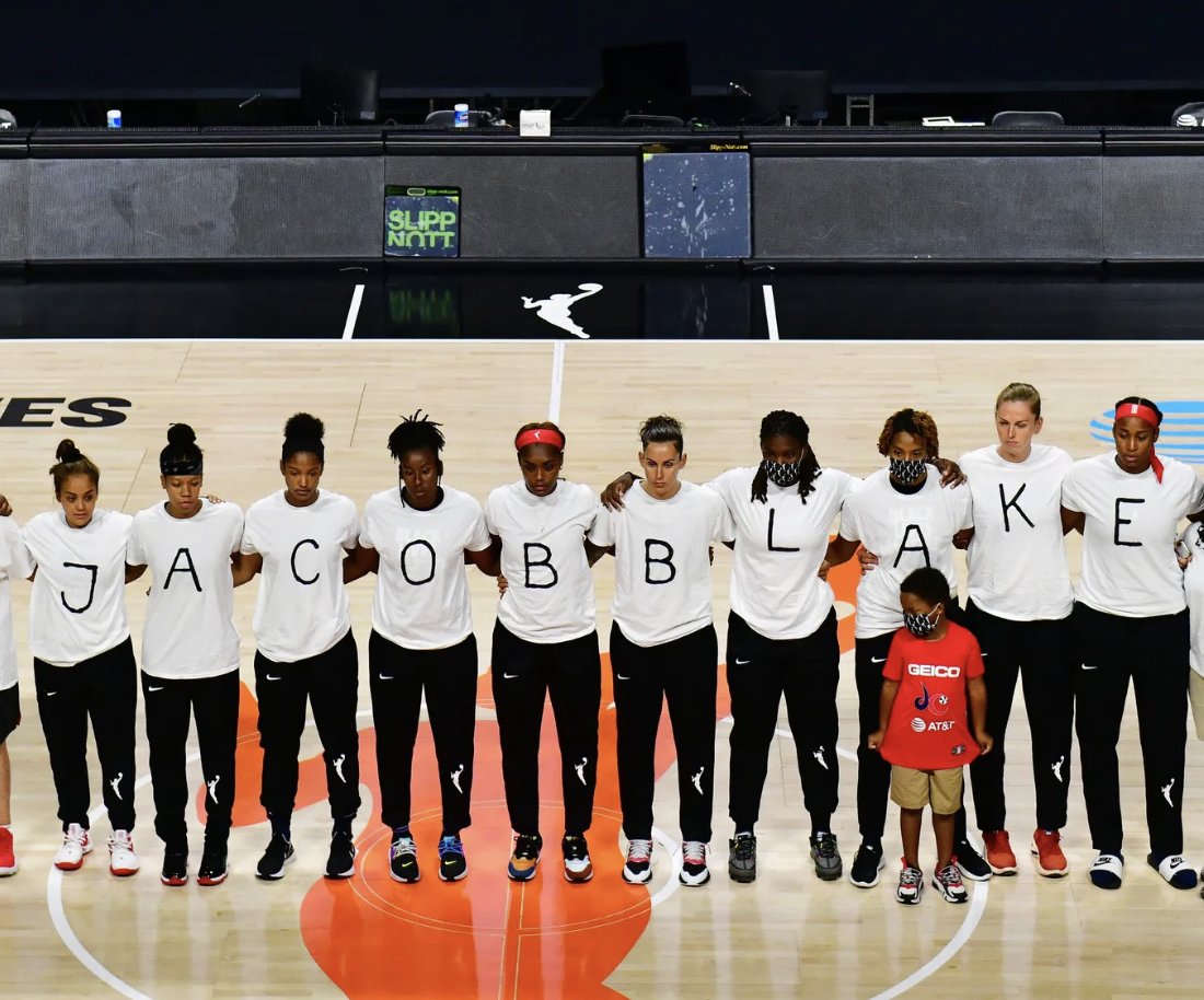 JonnyRoot_'s tweet photo. WNBA Players: "wE Will NoT Be UsEd As PoLiTicAL PaWnS"

Also WNBA Players: https://t.co/pAOL4JXtgr