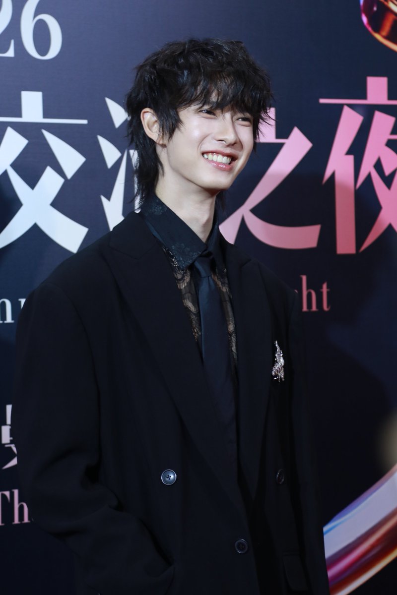 twavebyku's tweet photo. "พูห์ กฤติน" ร่วมเดิน Red carpet "Weibo Cultural Communication Night" 

#ppoohkt #WeiboGala2026 #WeiboCulturalCommunicationNightThailand https://t.co/A4MgD9Y953