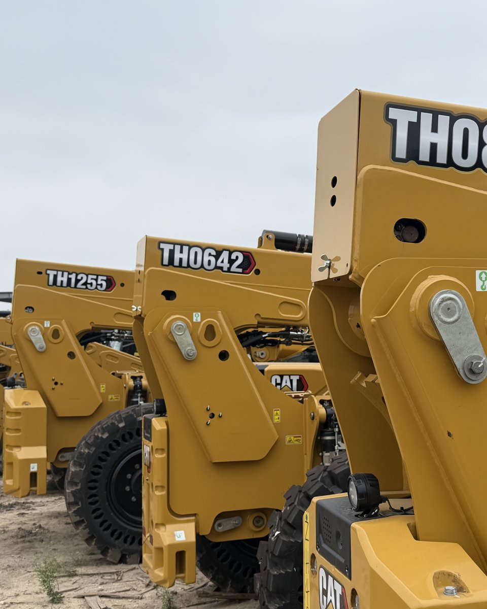 HOLT_CAT's tweet photo. Happy International Cat Day to the hardest-working cats on the job.

From breaking ground to moving mountains, Cat® equipment helps power the projects that keep our communities moving. Today, we're celebrating the machines built for strength, reliability, and performance.

#InternationalCatDay #HOLTCAT