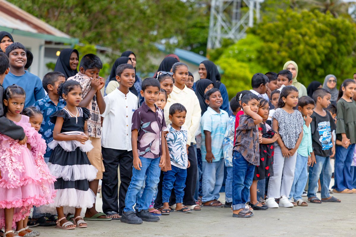 MIHUDmv's tweet photo. ނ. ކެނދިކުޅުދޫގައި ތަރައްޤީކުރި ކުޑަކުދިންގެ ޕާކުގެ މަސައްކަތްތައް ނިންމައި، އެ ތަން ރަސްމީކޮށް ހުޅުވައިފިއެވެ.
މި ޕާކު ހުޅުވުމަށްޓަކައި ބޭއްވި ޚާއްޞަ ރަސްމިއްޔާތުގައި ޕާކު ހުޅުވައިދެއްވީ މި މިނިސްޓްރީގެ ސްޓޭޓް މިނިސްޓަރު އަޙްމަދު ސާލިމް އަދި އާރު.ޑީ.ސީގެ މެނޭޖިން ޑިރެކްޓަރ އިބްރާހިމް ނަޡީމްއެވެ.