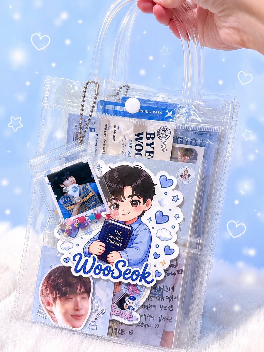 littlememoriz's tweet photo. 🩵GIVEAWAY🩵

✨Random 50 Set✨

“The Secret Library in Bangkok”
📍UOB LIVE Emsphere
📆 16 AUG 2026

ไม่มีอะไรมาแลกก็แจกค่ะ
ใครเห็นฝากแวะรับด้วยน้าาา🥰

 #อูเชทงgiveaway
#TheSecretLibrary_in_Bangkok 
#BYEONWOOSEOK_TOUR_in_BANGKOK https://t.co/e2AGMMWAQ8