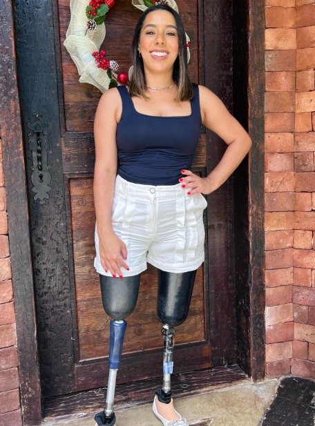 lisasamxxm1's tweet photo. I’m a disabled girl, and today I gathered the courage to ask a simple question: “Can I get a hi?” https://t.co/bCqhuyqxJY