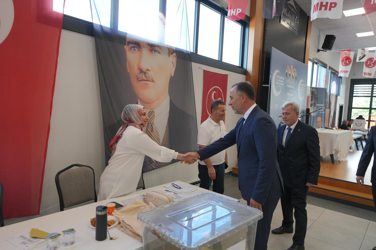 BBvolkanyilmaz's tweet photo. Sancaktepe İlçe Kongremize uğradık, ilçe başkanımız Nimetullah Türkay’dan bilgi aldık. Tüm teşkilat mensuplarımızı tebrik eder, kongremizin hayırlı olmasını dilerim. https://t.co/DA7vY1DjHH