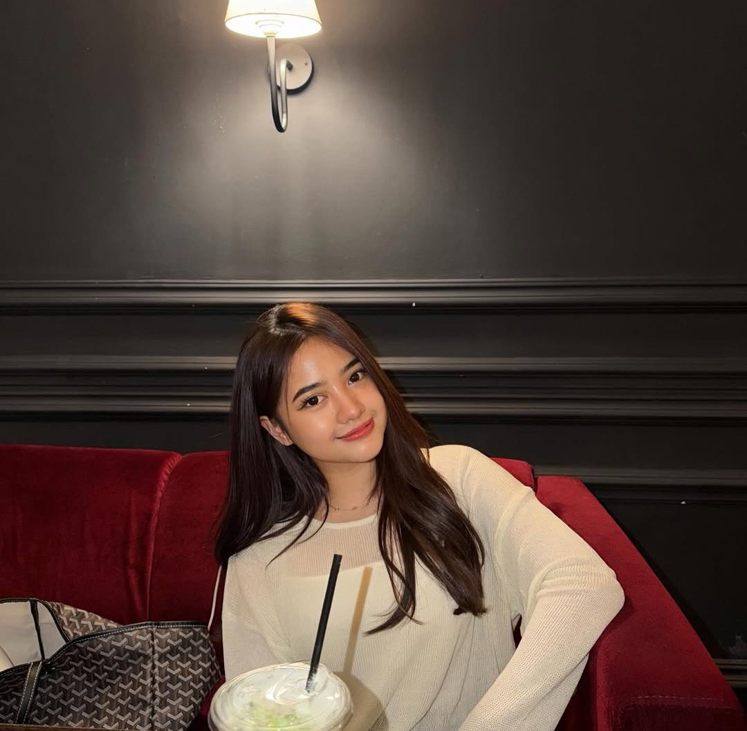 sidneshaaaaa's tweet photo. Atur jadwal nya yuk,open sampai subuh bebb🫶🥰

#availbekasi #openbobekasi #bobekasi https://t.co/IeJUHb1D46