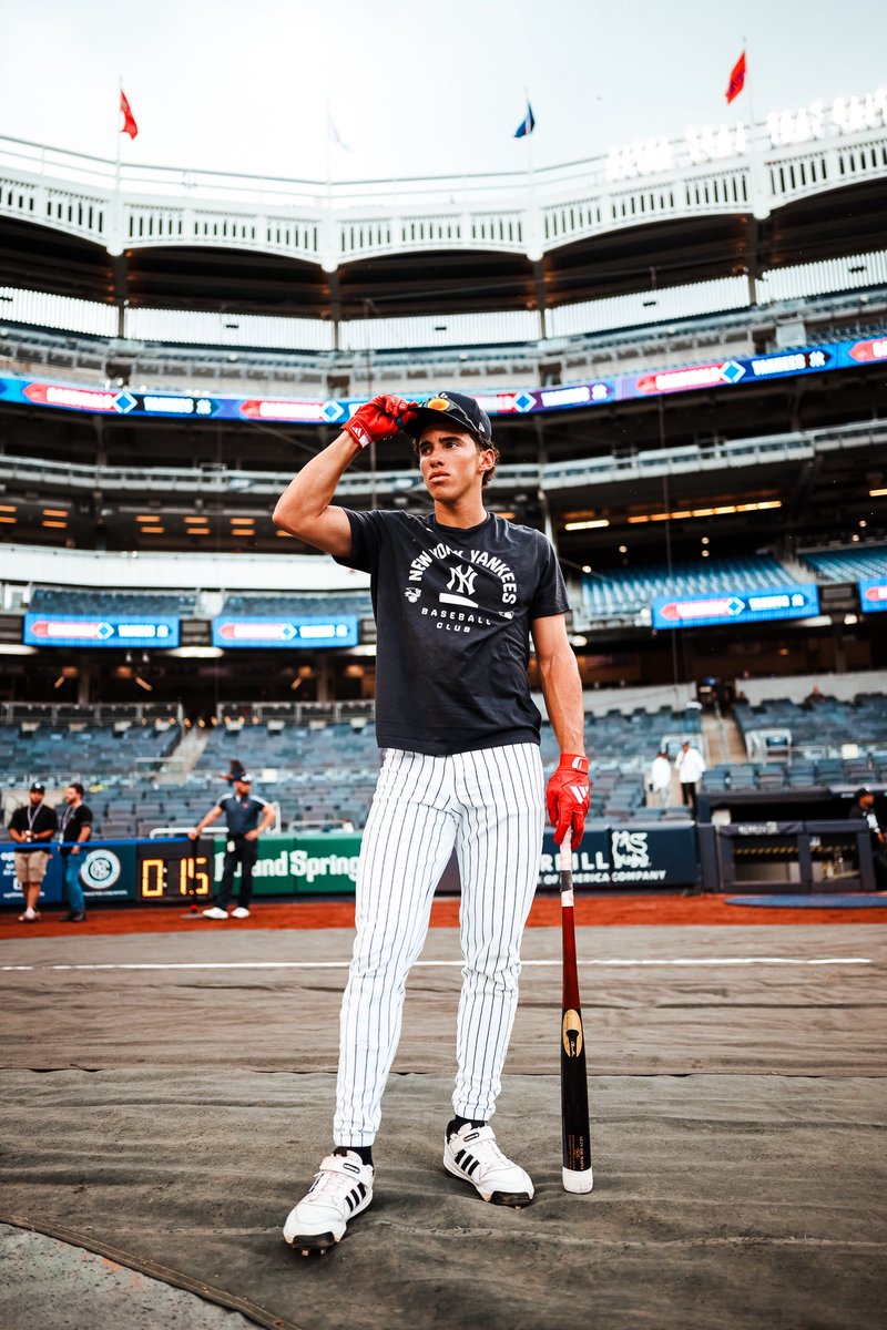 JimmyRandazzo's tweet photo. If George Lombard Jr. hits a HR today someone who retweets and is following is winning a Yankees shirt. Comment your size. Let’s go Yankees. https://t.co/srkajy9MHI