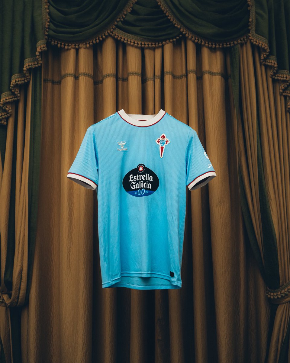 RCCelta's tweet photo. Como o mismísimo Michelangelo imaxinou. 

Unha obra de arte en pleno Napoli. https://t.co/cJOKEXKBLP