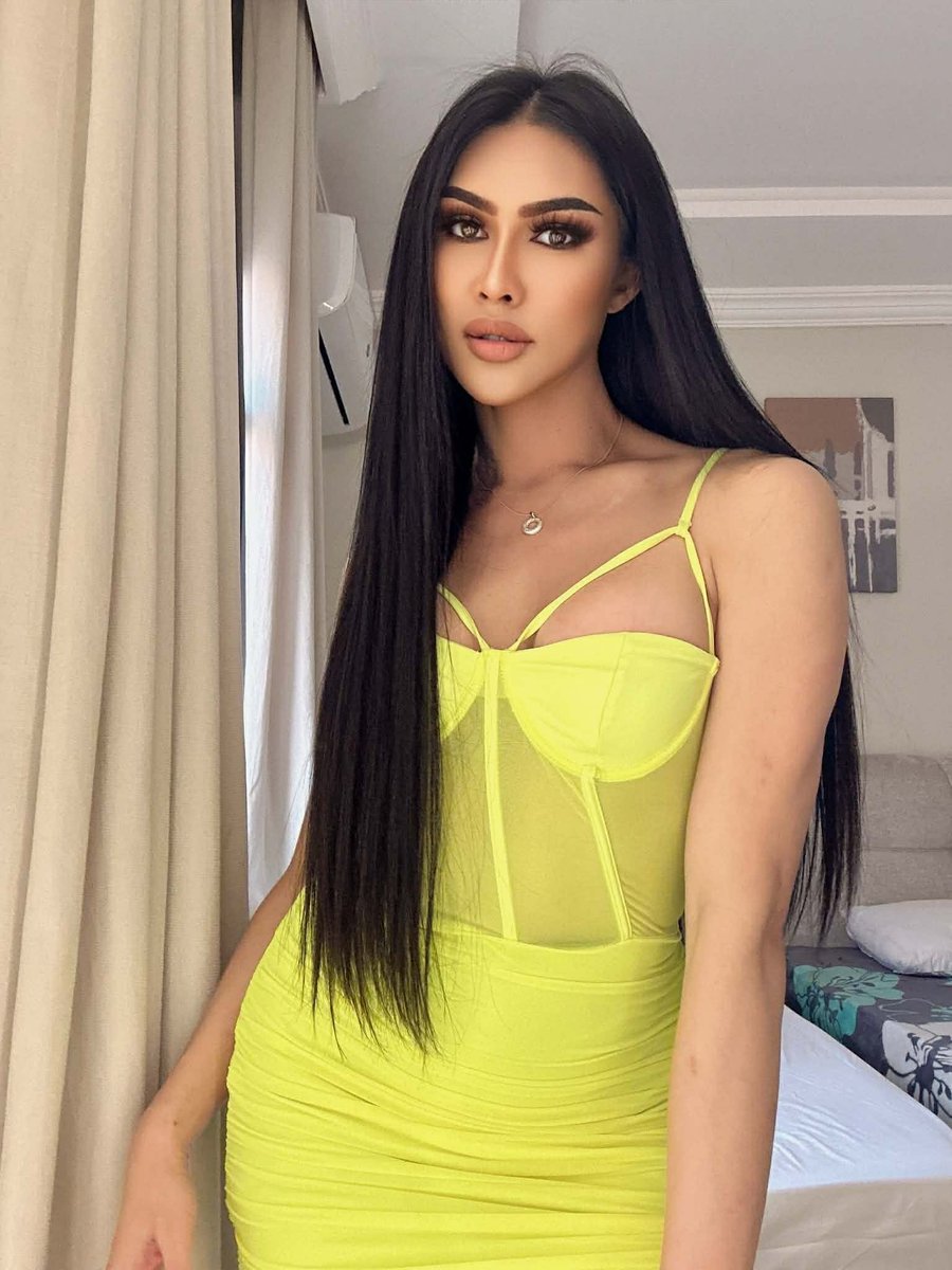 cuyeix's tweet photo. #ladyboy_jeddah  
#ladyboy_both_in_jeddah   
#jeddah_ladyboy
TOP BOTH
❤🧡💛💚💜🧡
+66 99 849 1795 https://t.co/5PswL5CXVI