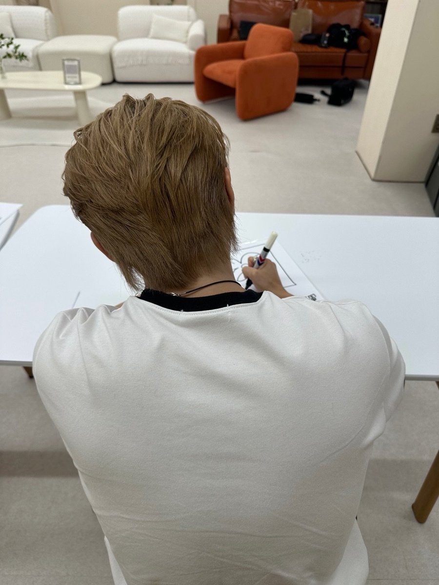 chiro0o0's tweet photo. 260808 mr excellent media 인스타 #최성윤 #崔誠允

<2026 CHOI SUNG YUN FANMEETING TOUR [STILL YOU &amp; YUN] in TAIPEI>
活動倒數 7 天！
熱愛 731℃ 的你準備好了嗎😜

🔗 https://t.co/CsLGFUoc0l https://t.co/Xk7WHaij14