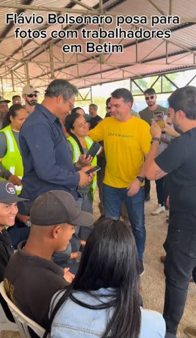 CPitomba61's tweet photo. @mangoni65 Tá cego e fi de rapariga. https://t.co/IQmM7bmYwE