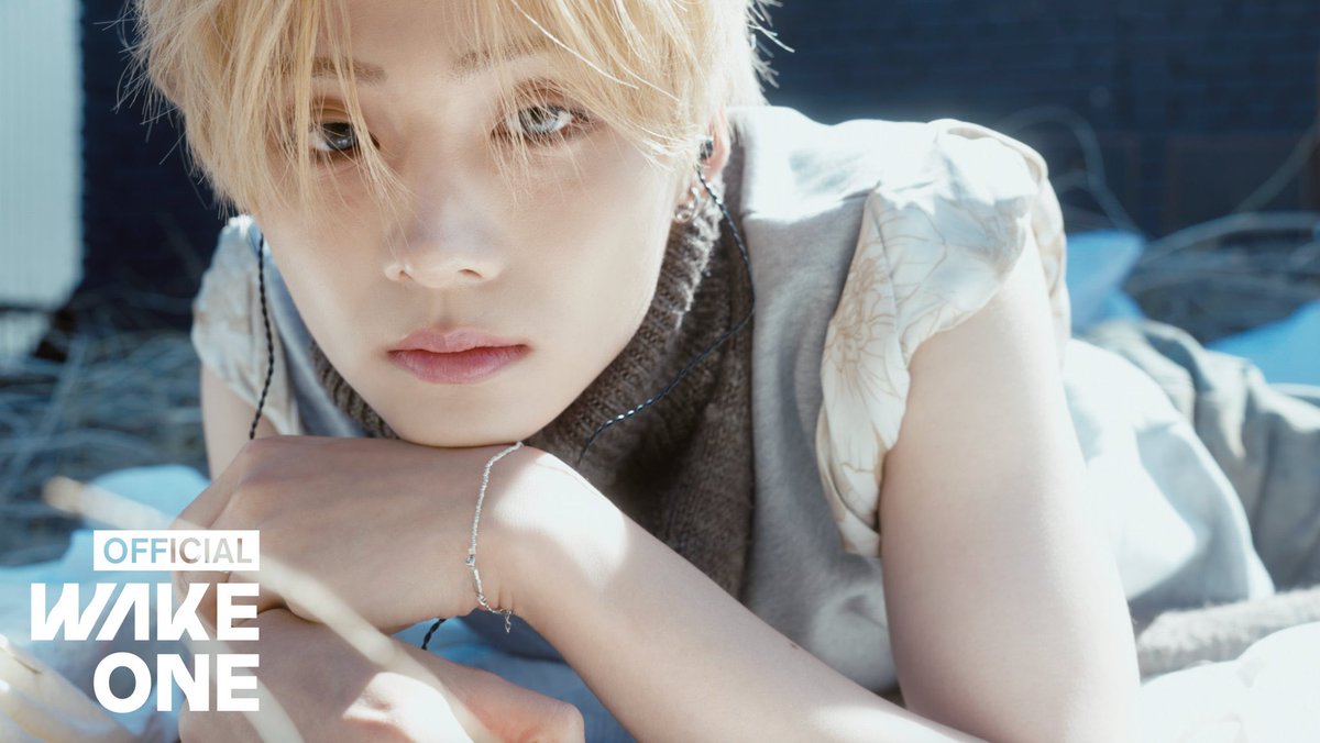 sangseoism's tweet photo. my favorite blonde duo https://t.co/E3eXTfR1Yl