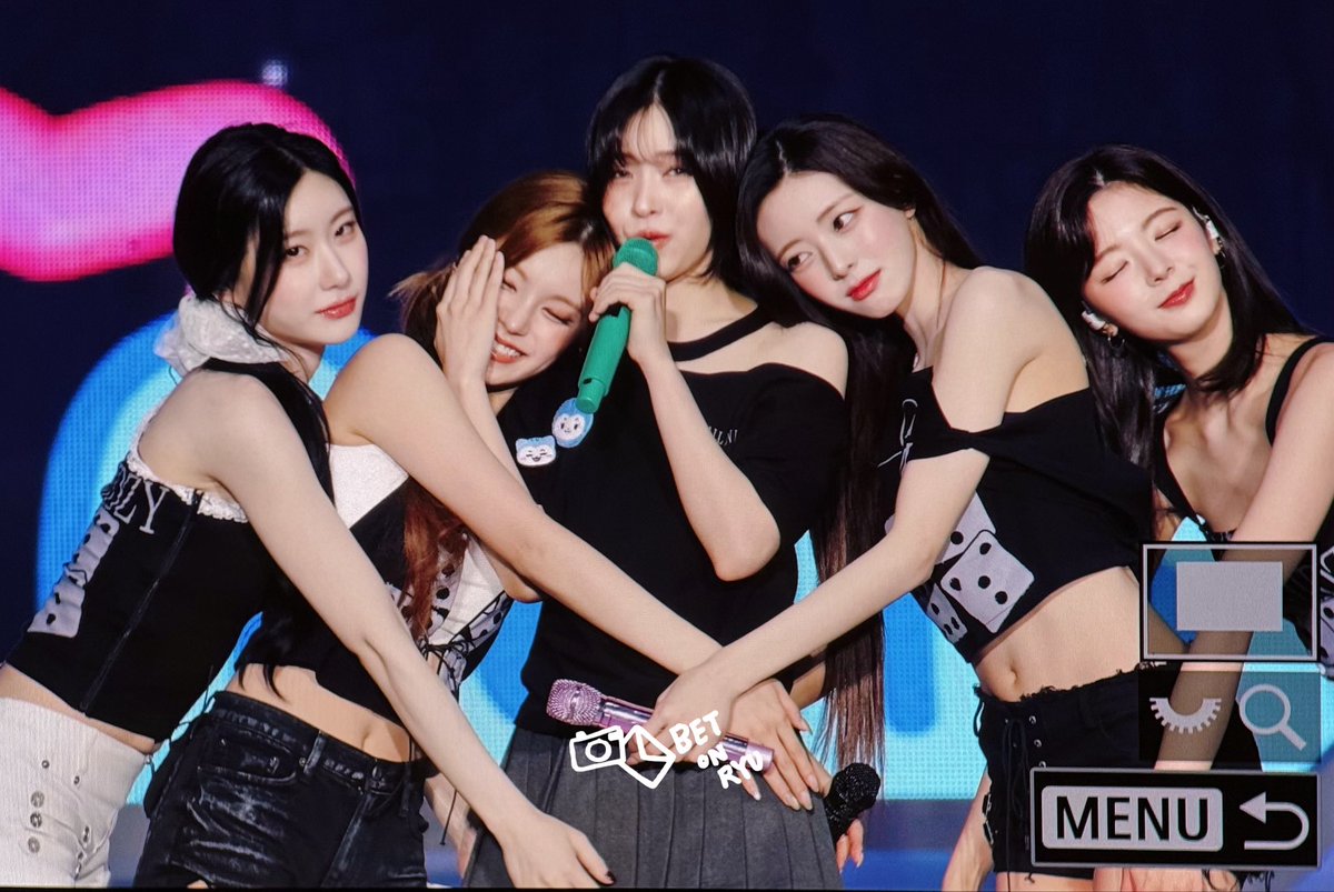 betonryu_srj's tweet photo. 260808 ITZY 5th Fan meeting “ALL IN, MIDZY” 있지 믿지 날짜~

#있지 #ITZY #류진 #RYUJIN 
@ITZYofficial https://t.co/M2kxOwnQgk