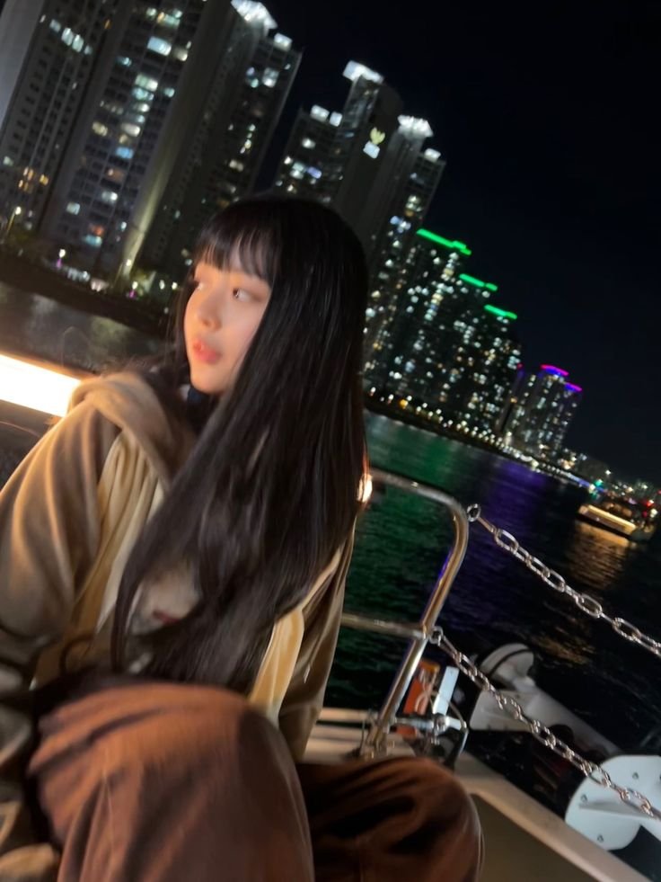 BITESYeric's tweet photo. @BITESYJiwoo Makasih kata si cantik, malu dia depan kamera https://t.co/4KW9CNhDlR