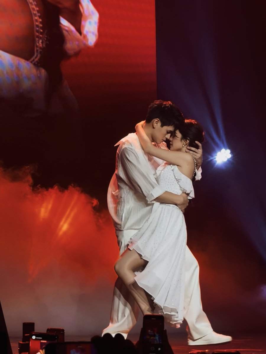 dustinforbianca's tweet photo. so so overwhelmed with everything that has happened but wow wow!!!!!! 🥹 ito na muna guys because i genuinely don't even know where to start. my heart is so so full 💛 https://t.co/2wgFwajscC
