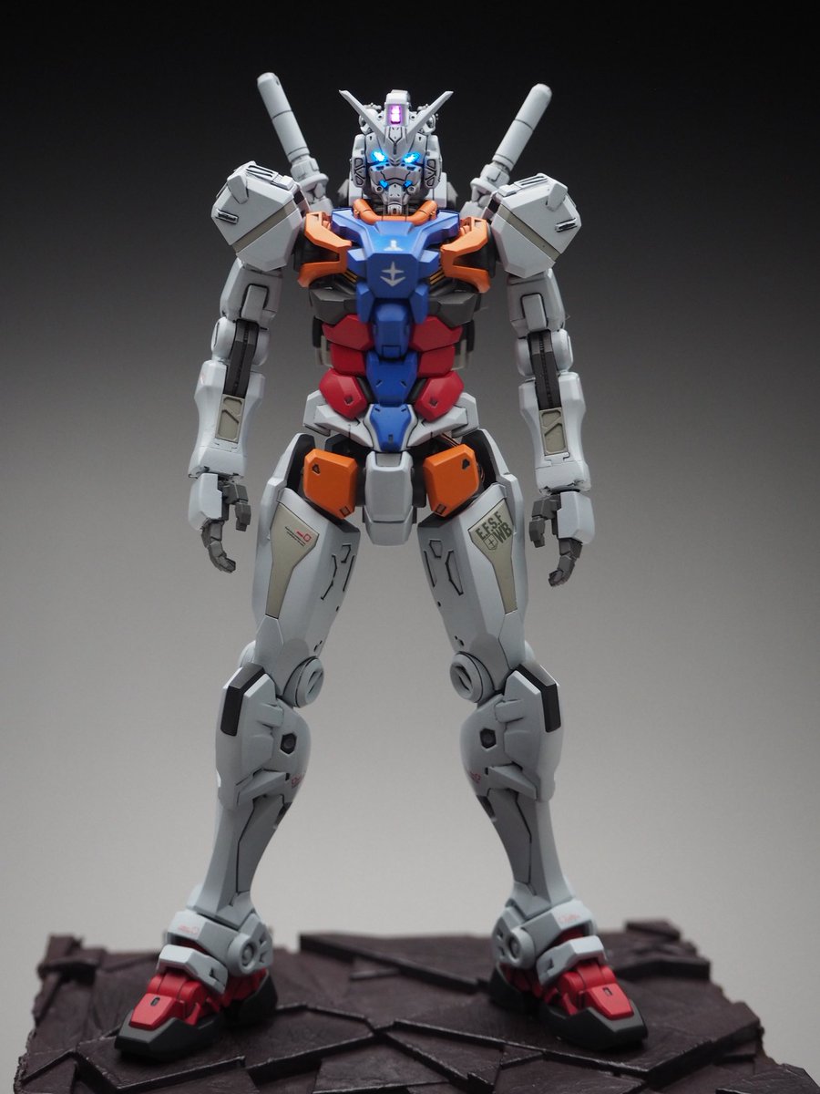 yamatatsu1325's tweet photo. RX-72-2GUNDAM［GQ］
完成！
今回は目の電飾と情報量の間引きをざっくり施してみました^ ^ https://t.co/IgclBjGfjM