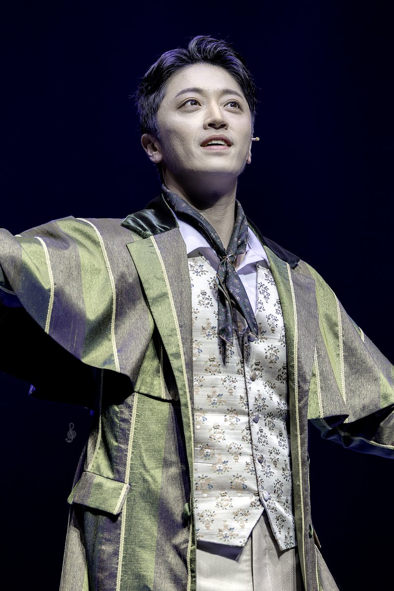 layla25_P's tweet photo. 20260719 14:00
연극 <베니스의 상인>
커튼콜

로렌조｜최정헌 https://t.co/Cby1rfE6K2