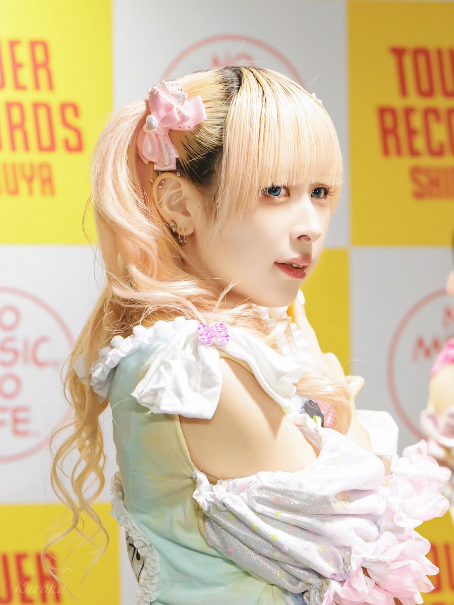 kuroha_saya's tweet photo. カラコン綺麗すぎる

クマリデパート
リリースイベント
8月6日

楓フウカ(@qumali_fuka )ちゃん

#スタジオクマリ https://t.co/5magQtAuXr