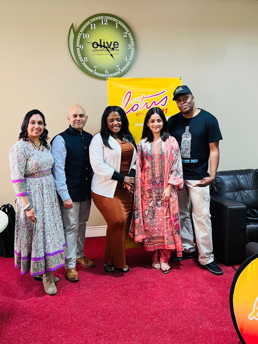 Lotusfm's tweet photo. Thatβs a wrap!β¨
Thank you to all our Lotus FM listeners for making this Sundowner OB so special π
From the drama to the laughs, we did it together π
Keep it here on Lotus FM for more! π»
#TheSundowner #LotusFM #Paaru #ShareTheExperience https://t.co/aWecnynWXj