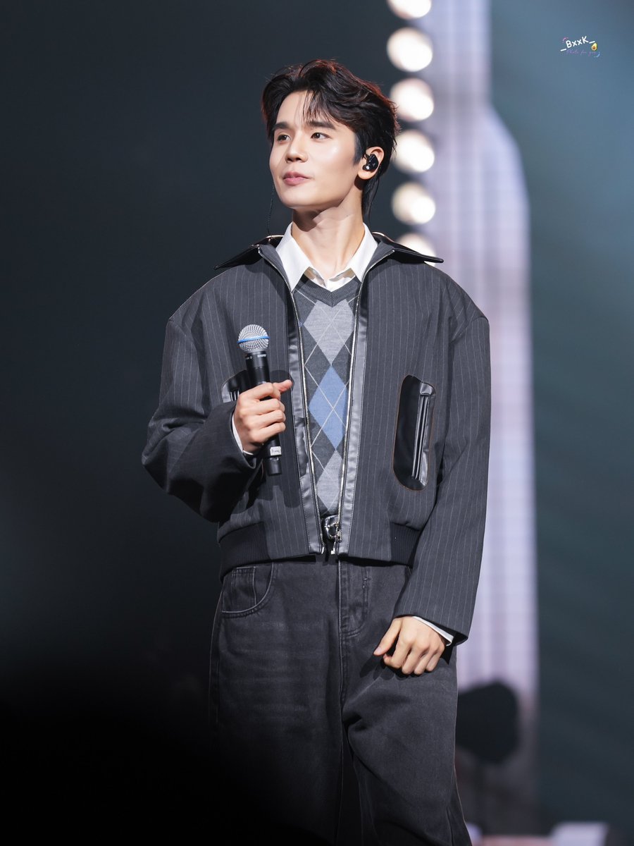Bxxk__twt's tweet photo. Shining ✨
@jimmyyjp_ 
#Jimmyyjp
JIMMYSEA SHINING IN MACAU
#GMMTVFanFestinMacau2026 https://t.co/29aDp8AluP