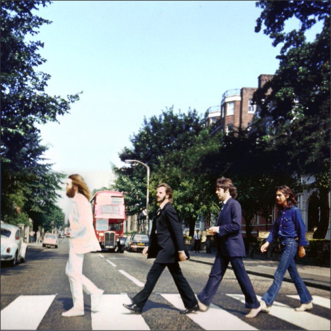 yesterdaypills's tweet photo. 🎙️ Dopo la foto, di nuovo in studio

📸 Terminata la sessione fotografica i Beatles tornarono negli studi EMI di Abbey Road per proseguire il lavoro sull’album.

🎶 Quel giorno registrarono alcune importanti sovraincisioni di “The End”, “I Want You (She’s So Heavy)” e “Oh! Darling”, portando avanti le ultime fasi di lavorazione di quello che sarebbe diventato uno dei dischi più celebri della loro carriera.

#Beatles #AbbeyRoad #Yesterdaypills