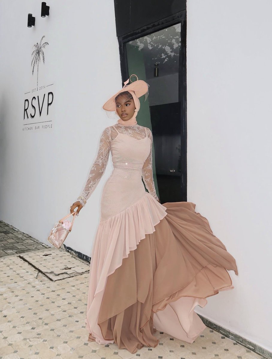 Hybrid_Ola's tweet photo. One of Jarvis bridesmaids 😍

She looks so beautiful and elegant! https://t.co/yu7SiW7Vh5