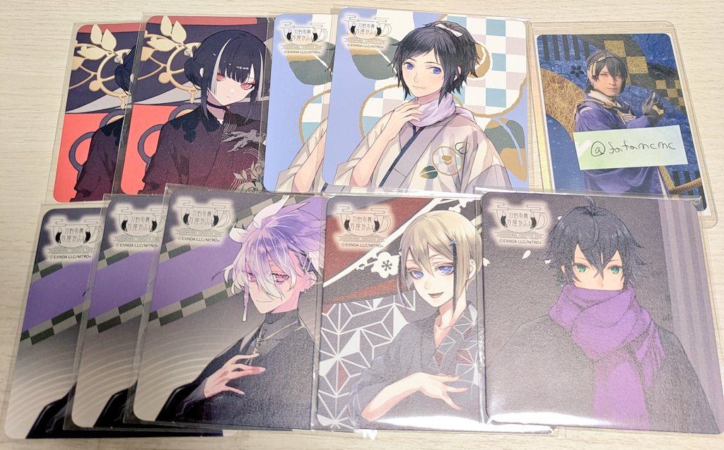 fafamcmc's tweet photo. 交換／刀剣乱舞 とうらぶ 万屋かふぇ 万屋カフェ

譲→
コースター:清麿3、京極2、大和守2、水心子、日向
ステッカー:大和守、一期一振

求→
山姥切(ス、コ)>山鳥毛(ス)>大倶利伽羅、鶴丸(ス)

譲コースター⇔求ステッカー◎
譲ステッカーは求ステッカーとのみ

郵送>都内手渡し https://t.co/3XBWrCcCDc