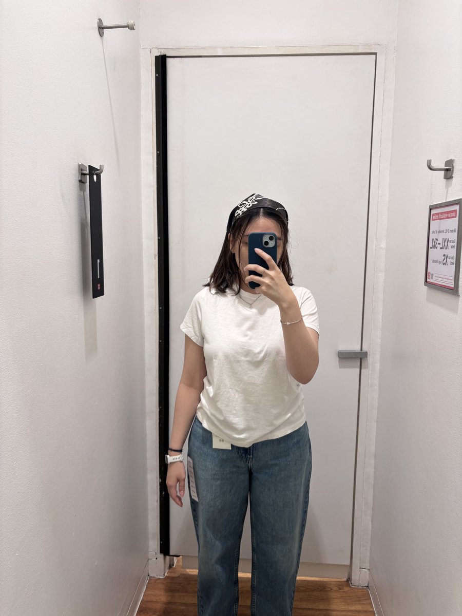 sateasinnn's tweet photo. hihi mayan got my baggy jeans jw anderson mumpung masi discounttt🤧
bener2 nice try tdi nanya masi ada ga sizenya, ternyata masi ada sisa 1🥶 🙏🏻 https://t.co/WHiWFHPnM0