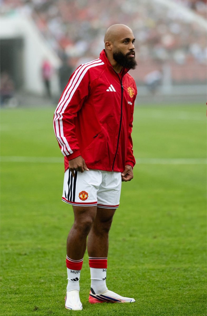 UtdForever7's tweet photo. 🚨The 2026/27 season of Bryan Mbeumo… I’m expecting something SPECIAL. 🔥🇨🇲

He looks sharper, quicker and probably in the best shape we’ve seen him in. You can tell he’s put serious work in over the summer, and now he looks ready to take another step and fight to be the best right winger in the Premier League.

Last season was his first at Manchester United and AFCON disrupted his rhythm, but now he has a full pre-season, knows his teammates, understands Carrick’s system and already has a year at the club under his belt.

Everything is there for him to explode this season. I’m setting the target high: 25+ goal contributions in all competitions. 

Big season loading for Bryan Mbeumo. ❤️🔴